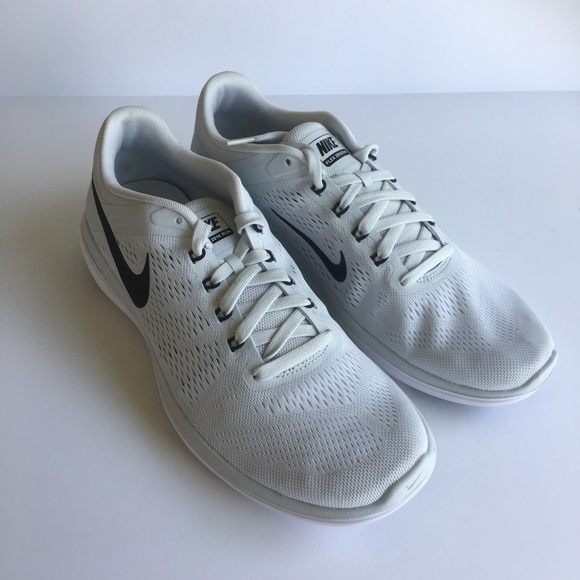 ❤️SOLD❤️Nike mens Flex 2016 Run Platinum Sneakers - Picture 2 of 8